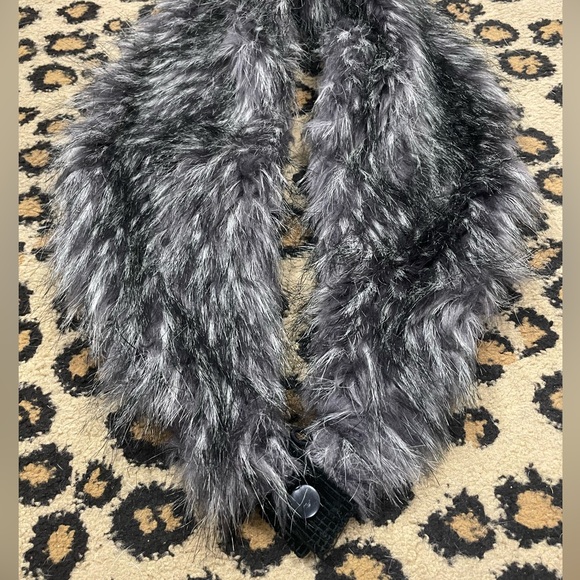 Fur collar - Picture 2 of 4